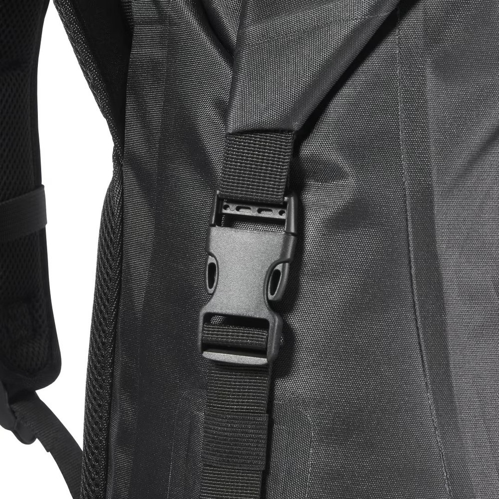 Genuine Triumph Black Ultralite 25L Backpack MLUA24006