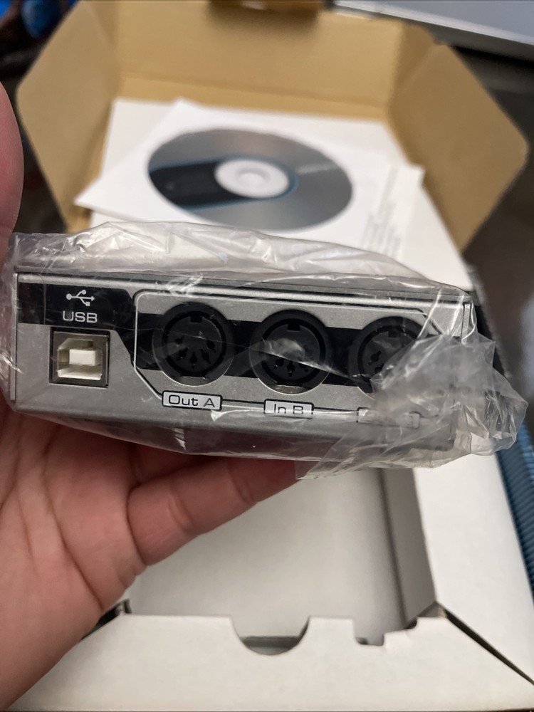 Maudio audio interface Midisport 2x2 USB Midi Interface