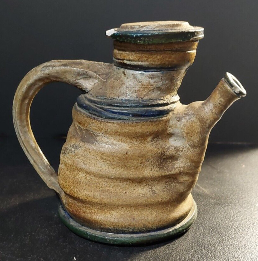 TEA POT, ART POTTERY. SIGNED BY ARTIST.