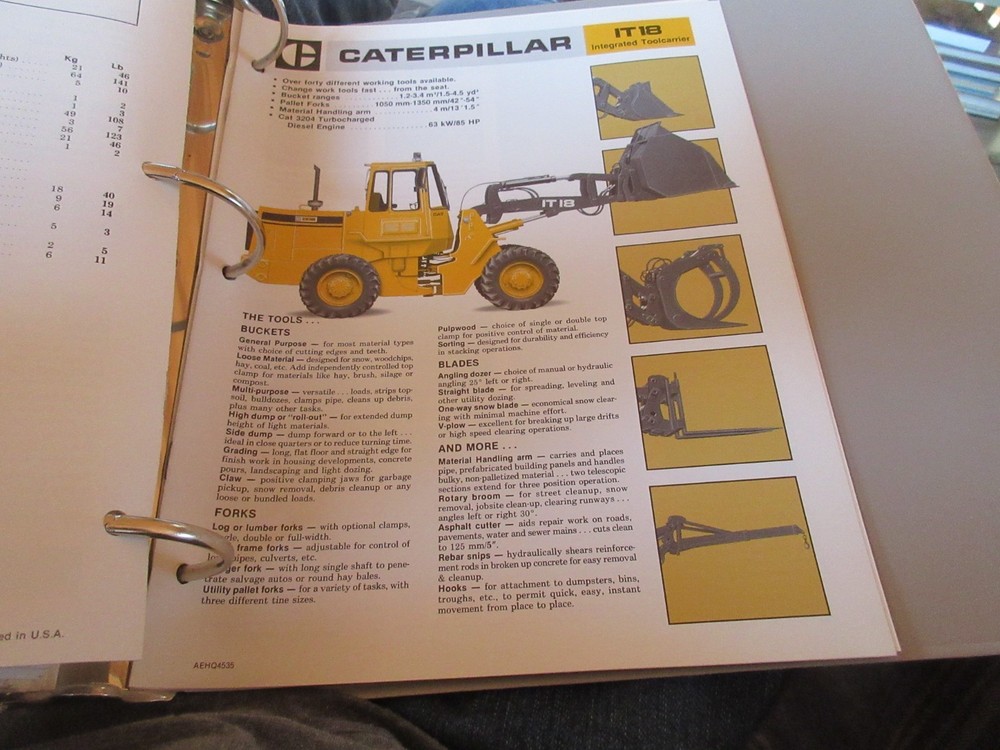 Caterpillar IT18 Integrated Toolcarrier Brochure 8 page