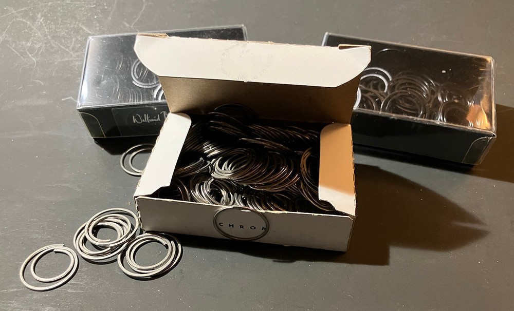 Approximately 300 Round Paper Clips