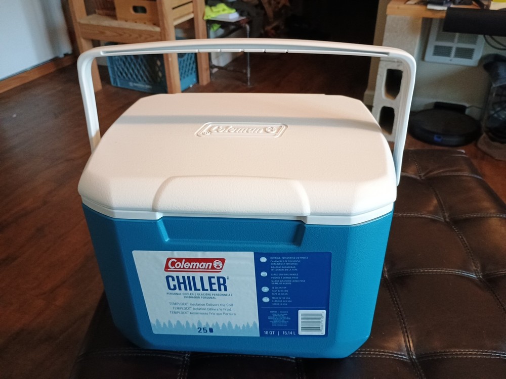 Coleman 16 qt cooler