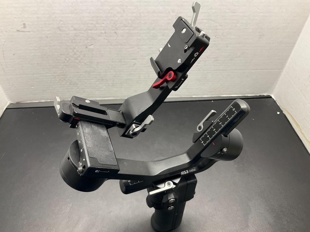 DJI RS3 Mini 3-Axis Gimbal Stabilizer display unti **READ