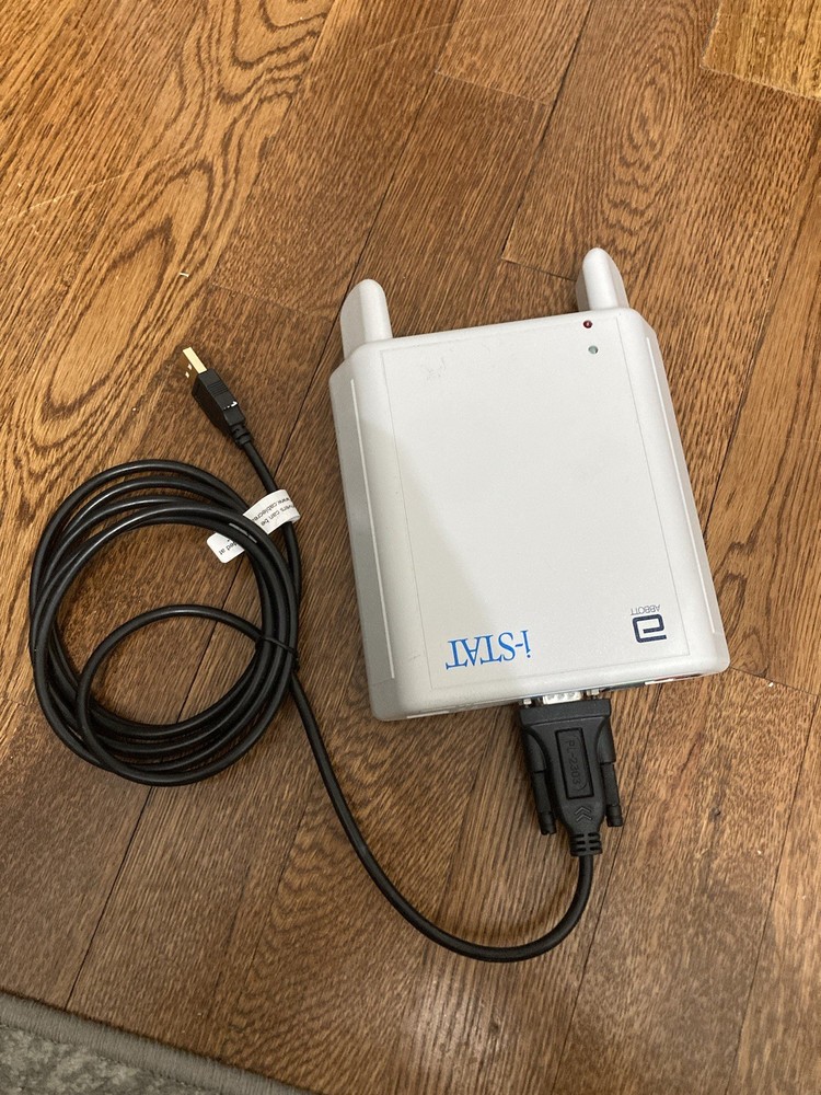 Working Abbot ISTAT Bundle With Data Reader And Extra Battery