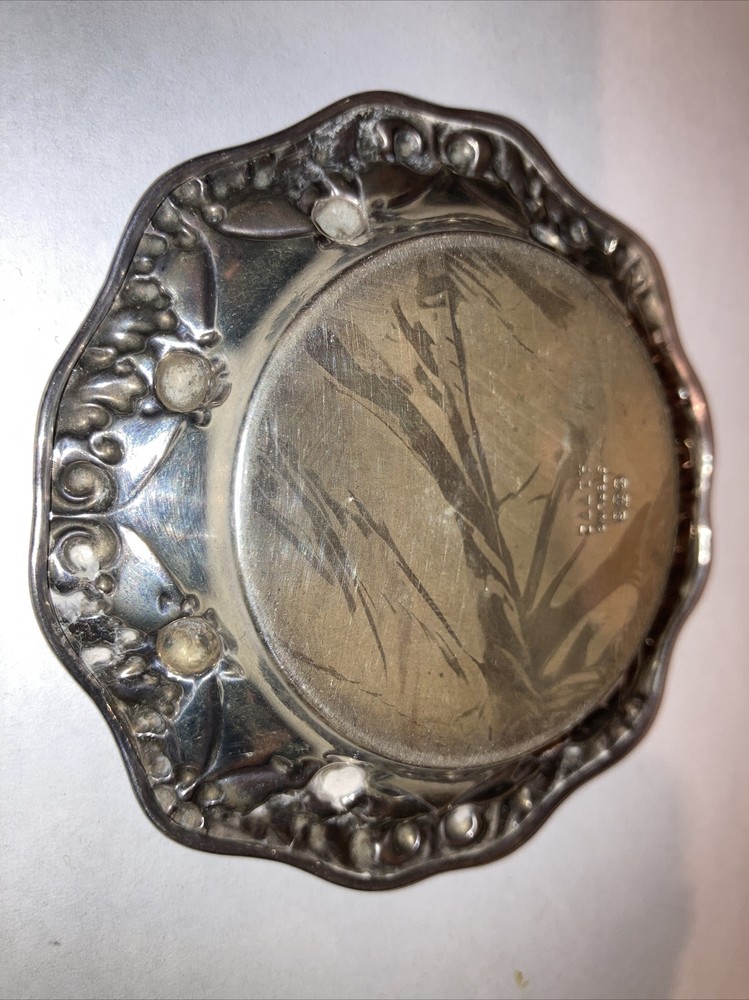 Antique Gorham Sterling Silver Repousse Nut Dish A1772
