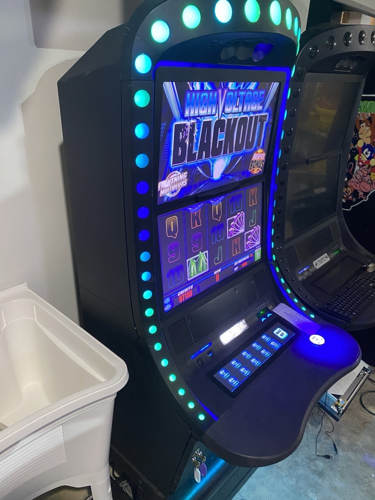 Everi High Voltage Blackout Slot Machine (Bill Acceptor & Ticket Printer)