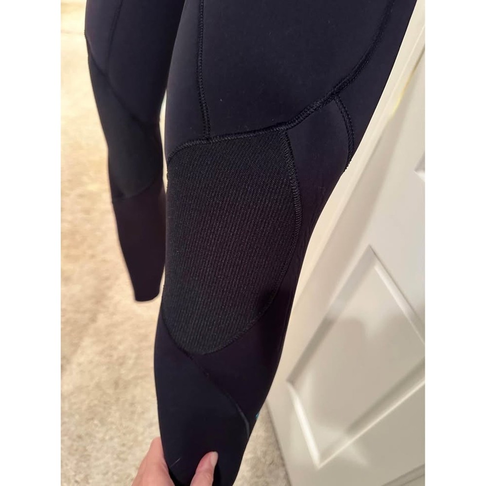 EUC Roxy 5/4/3 Wetsuit Size 6