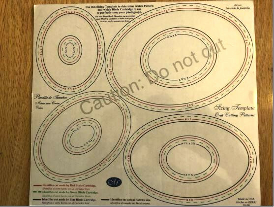 Creative Memories: Oval Cutting Patterns (Set of 4 plus Sizing Template)