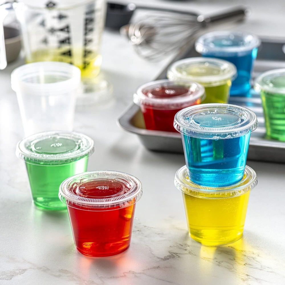 100 Clear Plastic Portion Cups 5.5 oz with Leak-Resistant Lids for Dips & Sauces