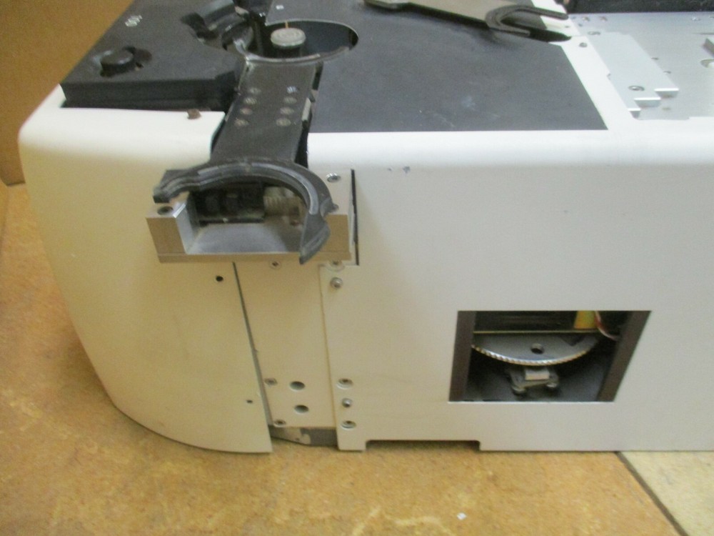 Nidek IM-11 Wafer Loader Zeiss IM-11