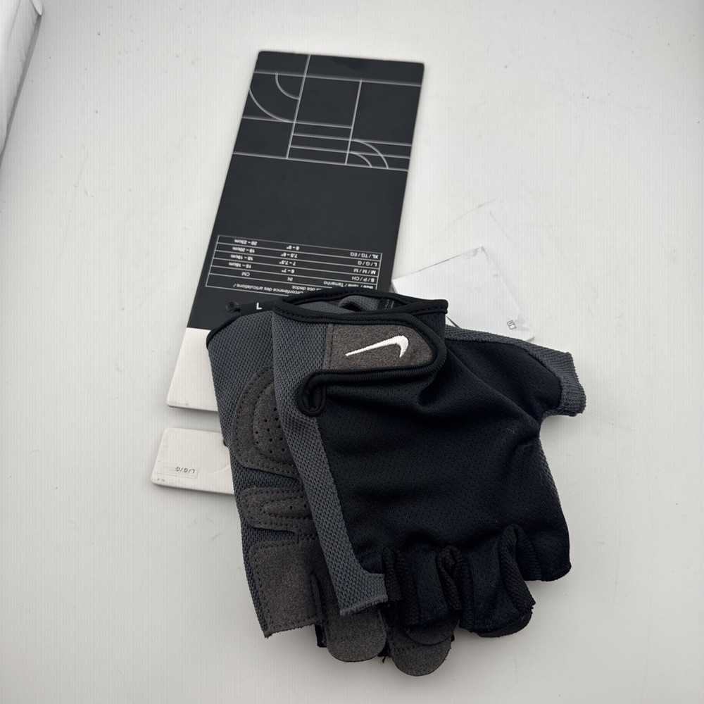 Nike Essential Lightweight Men's Training Gloves Size Large, Ash Grey
