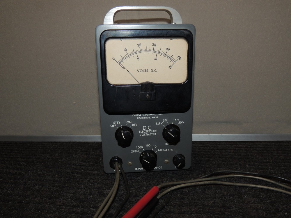 Vintage Baird Atomic Inc D.C. Electronic Voltmeter ES2