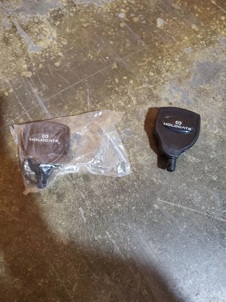Keybak with tether x2