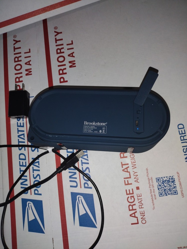 Brookstone bssk555  Speaker, used
