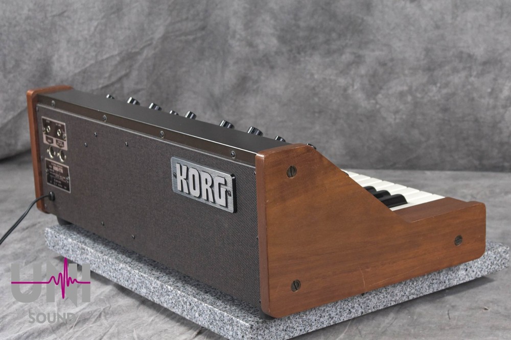 KORG 770 Electronic Analg Synthesizer in Excellent condition