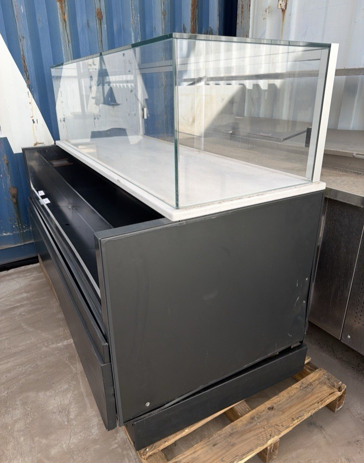 Structural Concepts SBZ6652DR – Self-Service Refrigerated Display Case