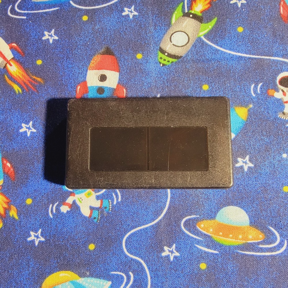 Authentic Nintendo DS Game Card Holder oem