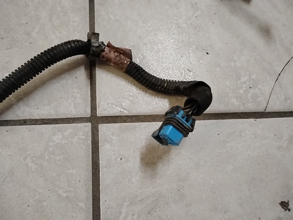 2003-2007 GM Front Differential Wiring Harness 15771689