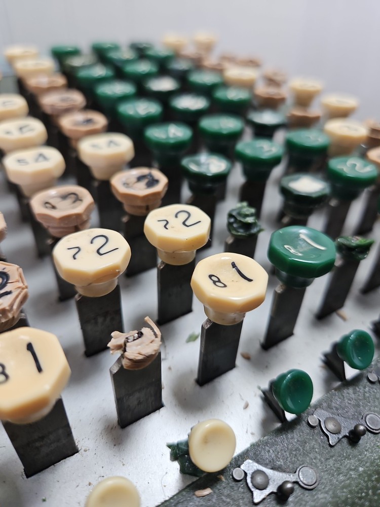 Vintage Comptometer Felt & Tarrant Needs Restoration