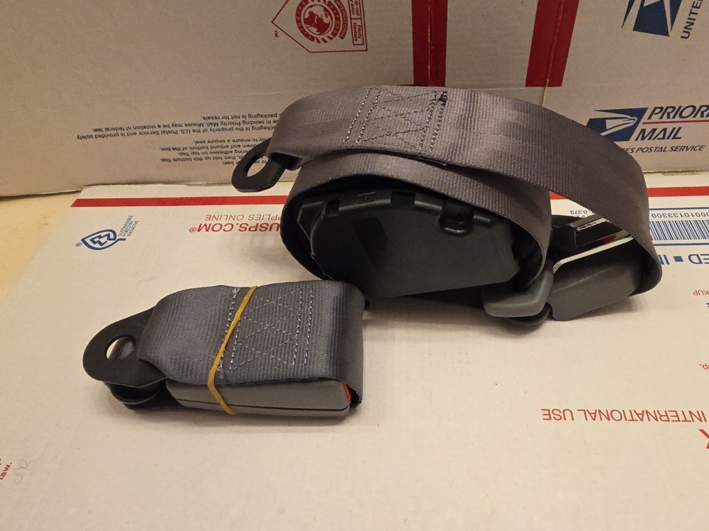 Retractable Seat Belt Replacement 43321B Universal Black JD-A301