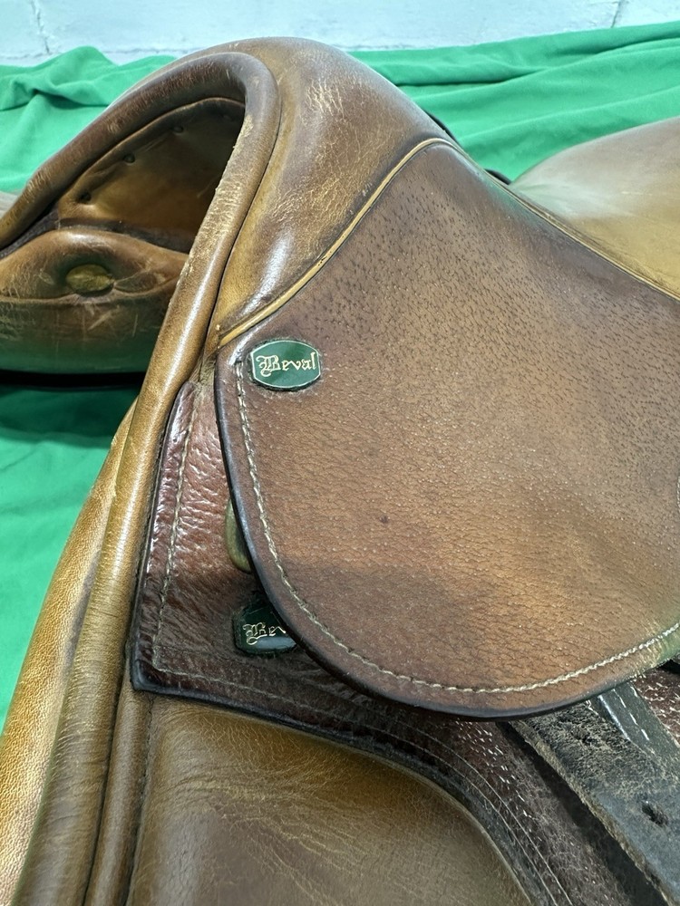 Beval Junior Saddle Size 15, Made in England, LTD2
