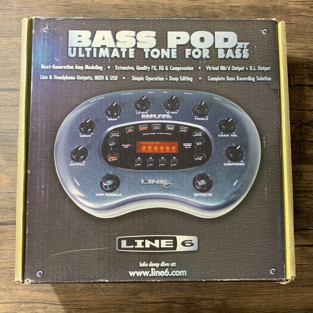 Line 6 BASS POD XT Multi-Effects Processor