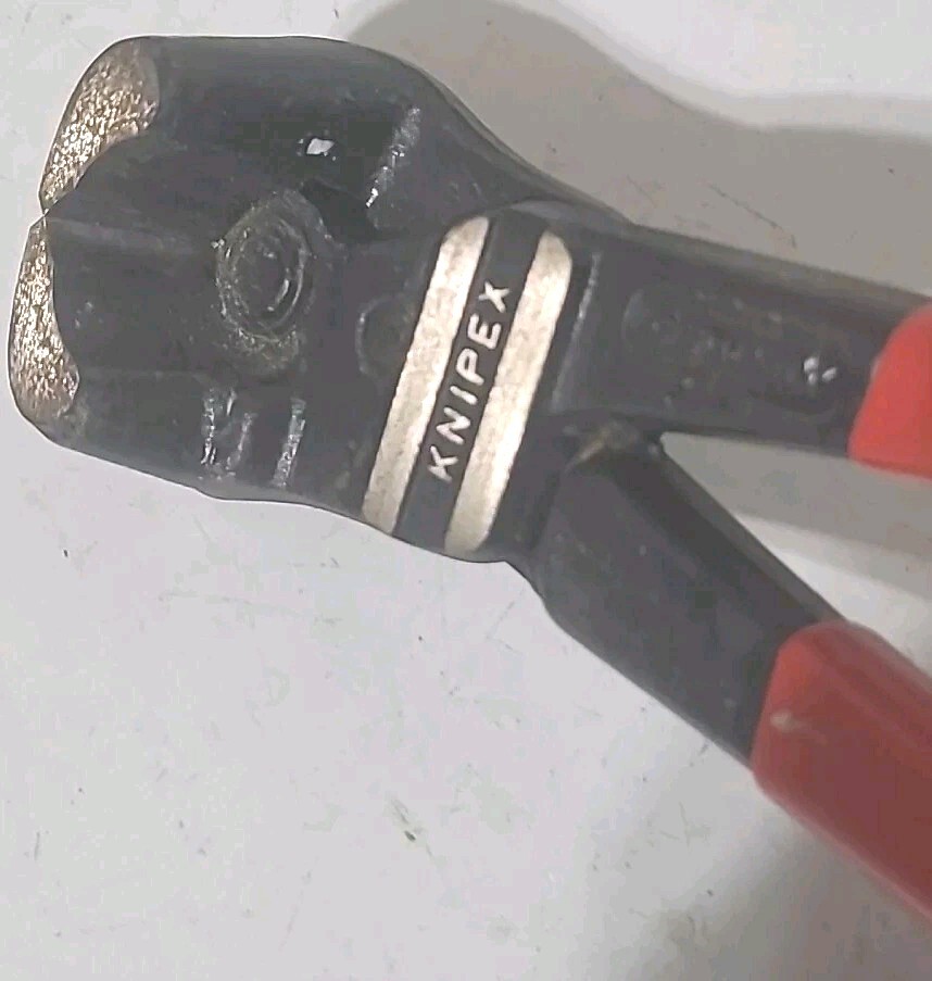 Blue-Point Tools (Knipex) PHLEC8 Ultra High-Leverage End Cutter - 8” Long Tool.