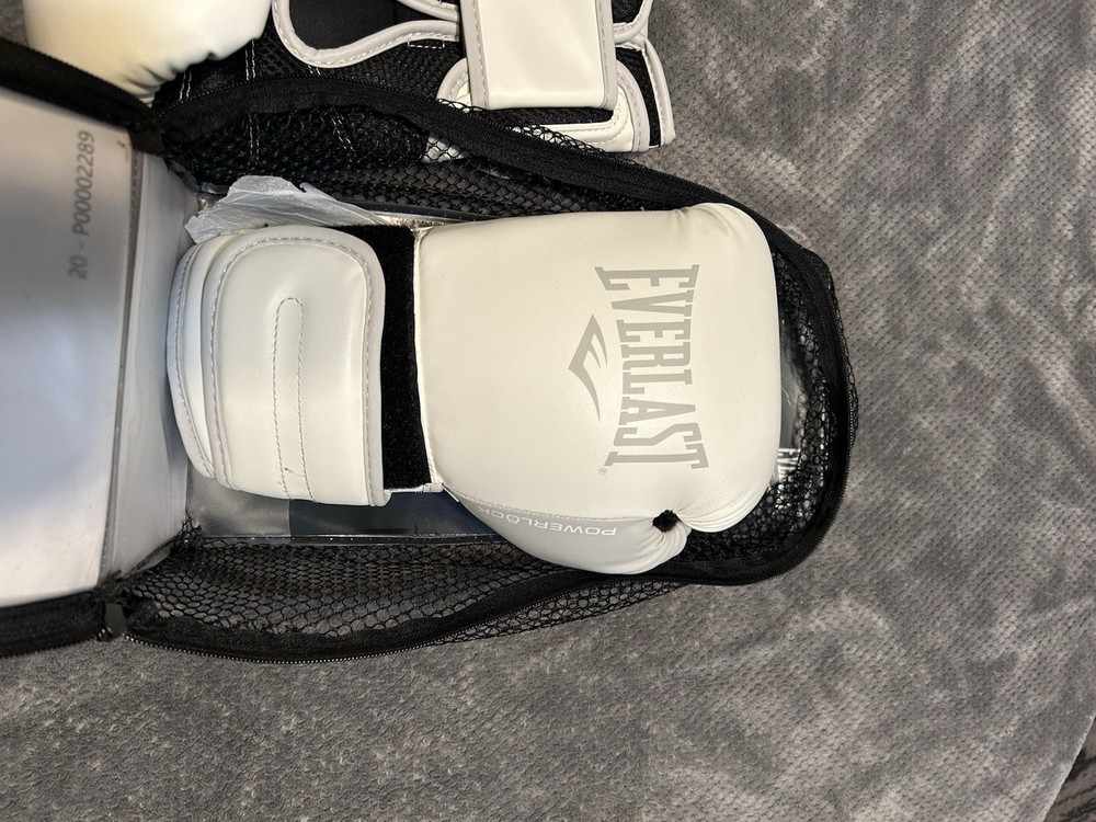 Everlast PowerLock2 Training Glove 12Oz (White/Grey)