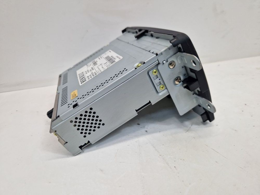 Radio/Navigation System - Combination Screen Fits for Renault Trafic III)