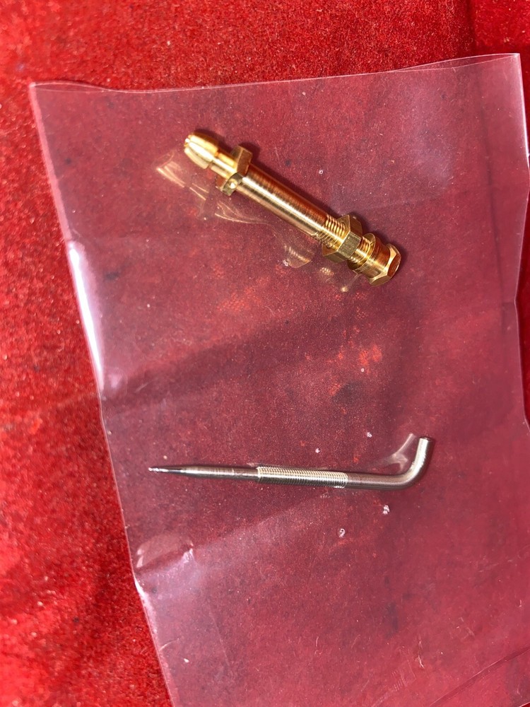 McCoy 60 RED HEAD REPLACEMENT TYPE NEEDLE VALVE ASSY NEW