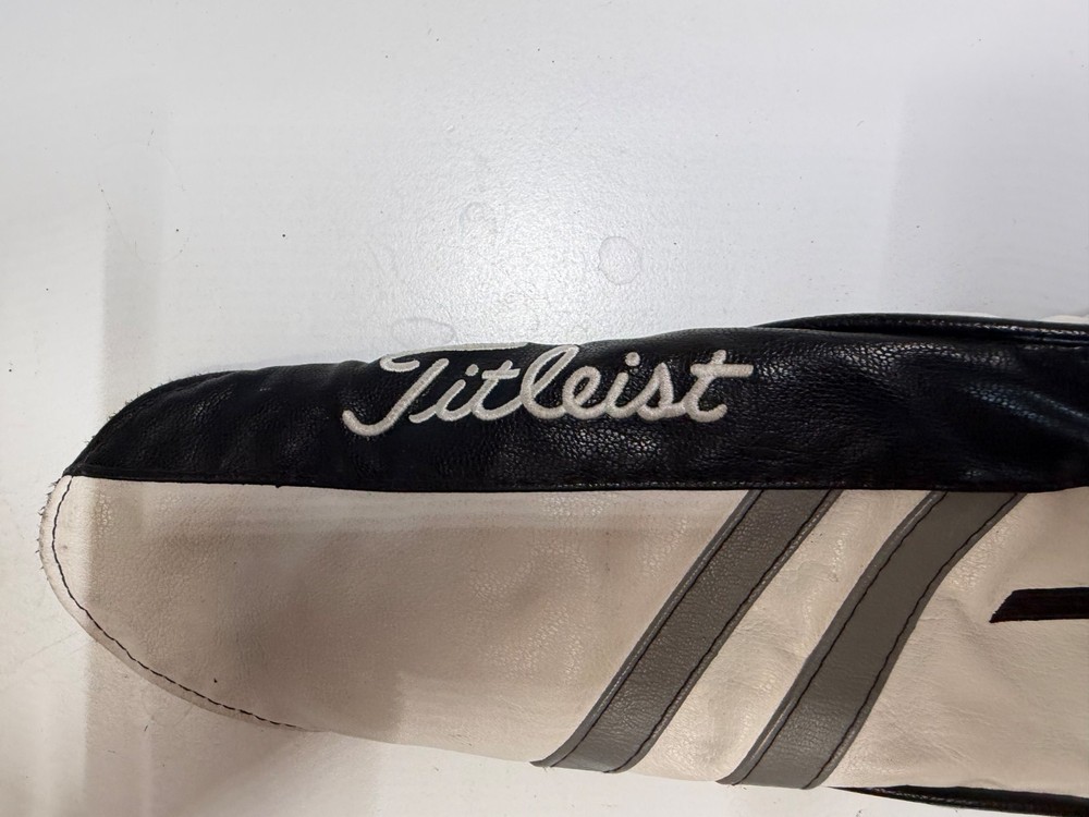 - Titleist TSI Driver Headcover