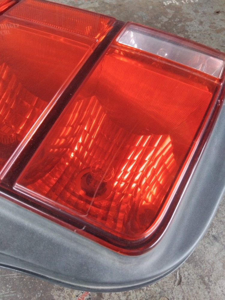 Ford Mustang 2005 Driver Rear Light - K4/B #14