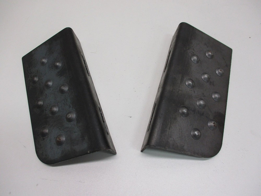 Steel Pontoon Boat Trailer Foot Pad Step Footpad Steps L-R / Weld or Bolt On