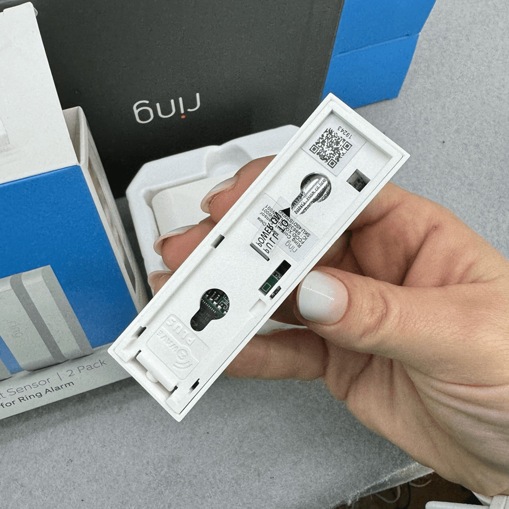 Ring Security System Bundle Motion Detector Solar Panel Install Acessories + Mor