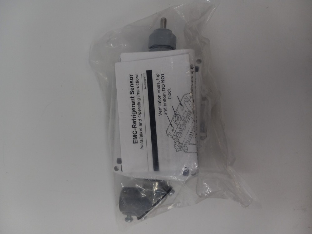 EMC-REF-LK-832 REFRIGERANT LEAK DETECTOR SEE DESCRIPTION
