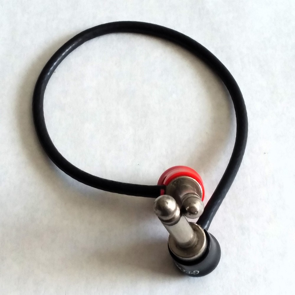 George L's 9" Patch cable Right ends with covers.