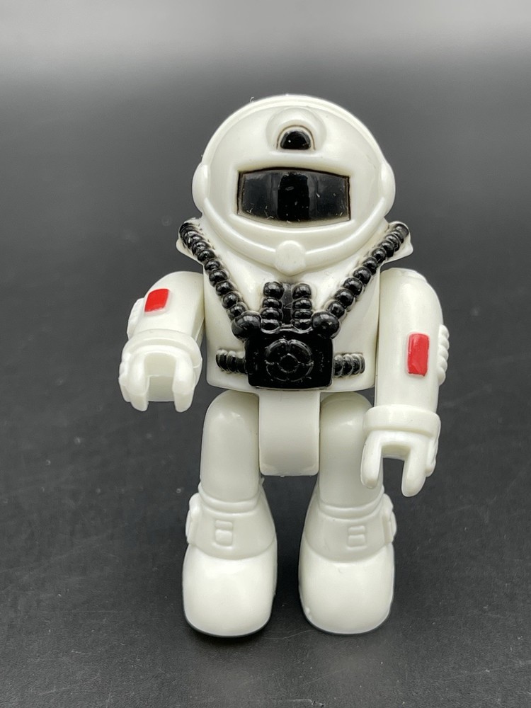 2000 Space Voyagers Set: Space Shuttle Orbiter Replacement Astronaut