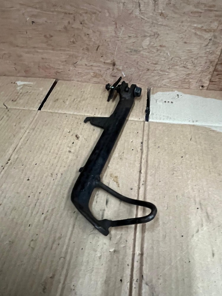 2009 Honda CBR 125 Side Stand