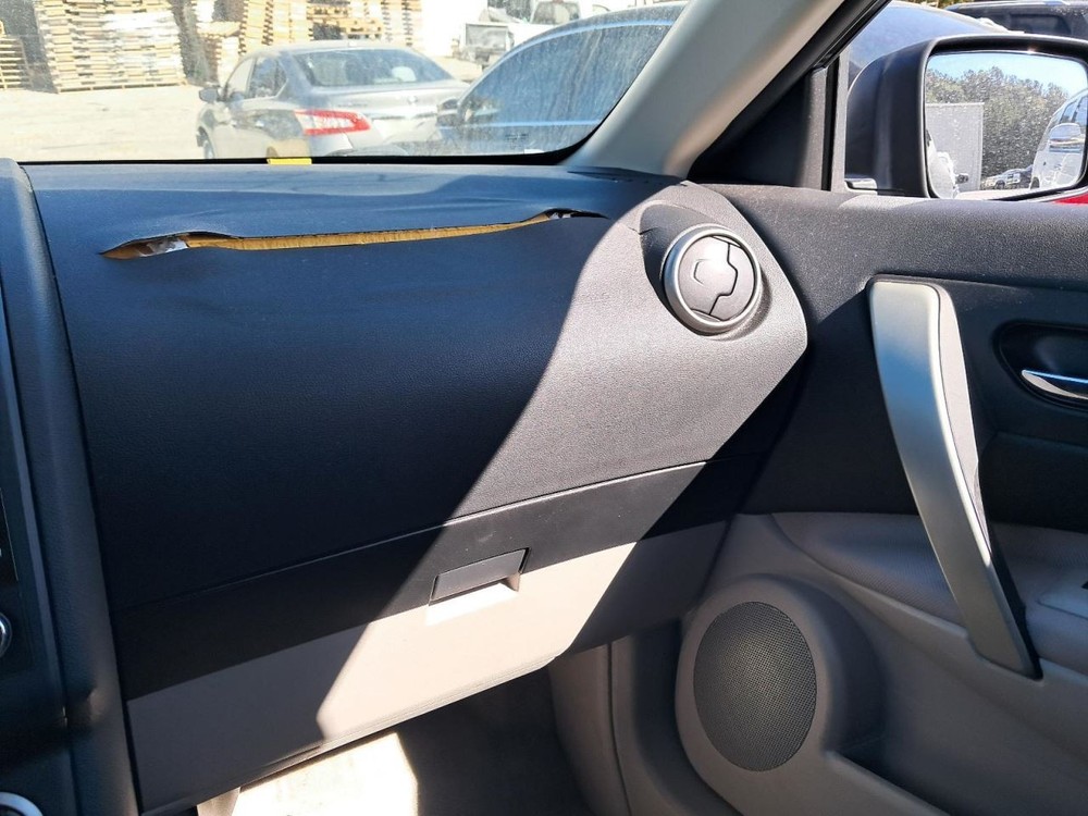 ROGUE     2012 Glove Box 4841494