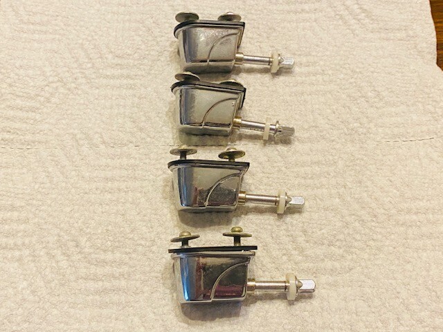 Basix Drumset - Tom Drum Lug, Rod - Qty 4