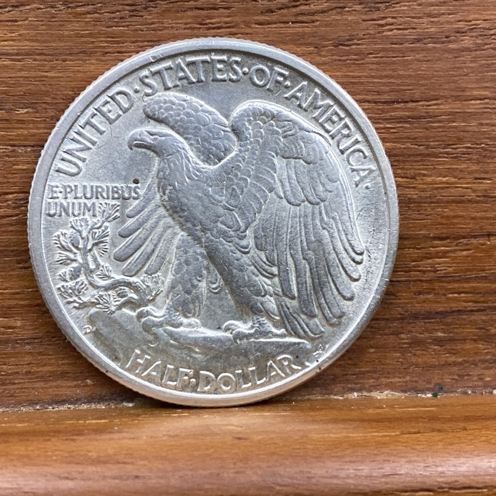 1947-D Walking liberty Half Dollar 50c Full Luster Uncirculated