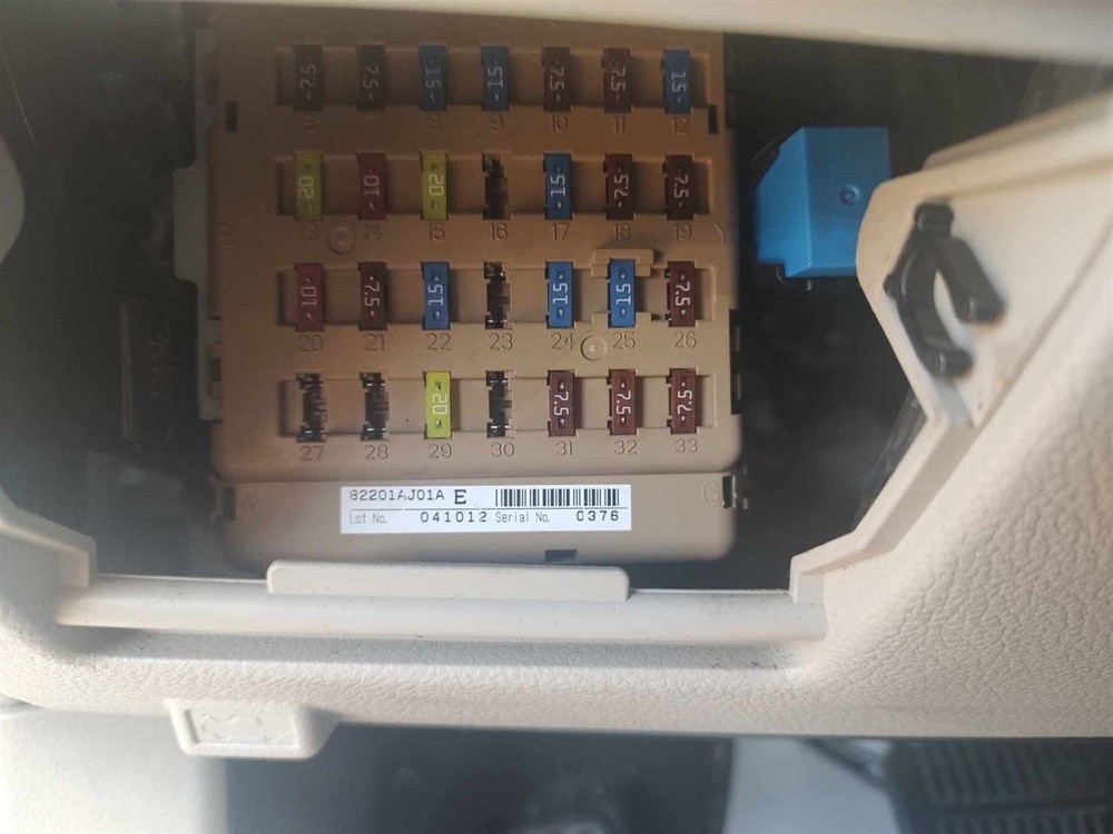 LEGACY 2013 Fuse Box Cabin 6911