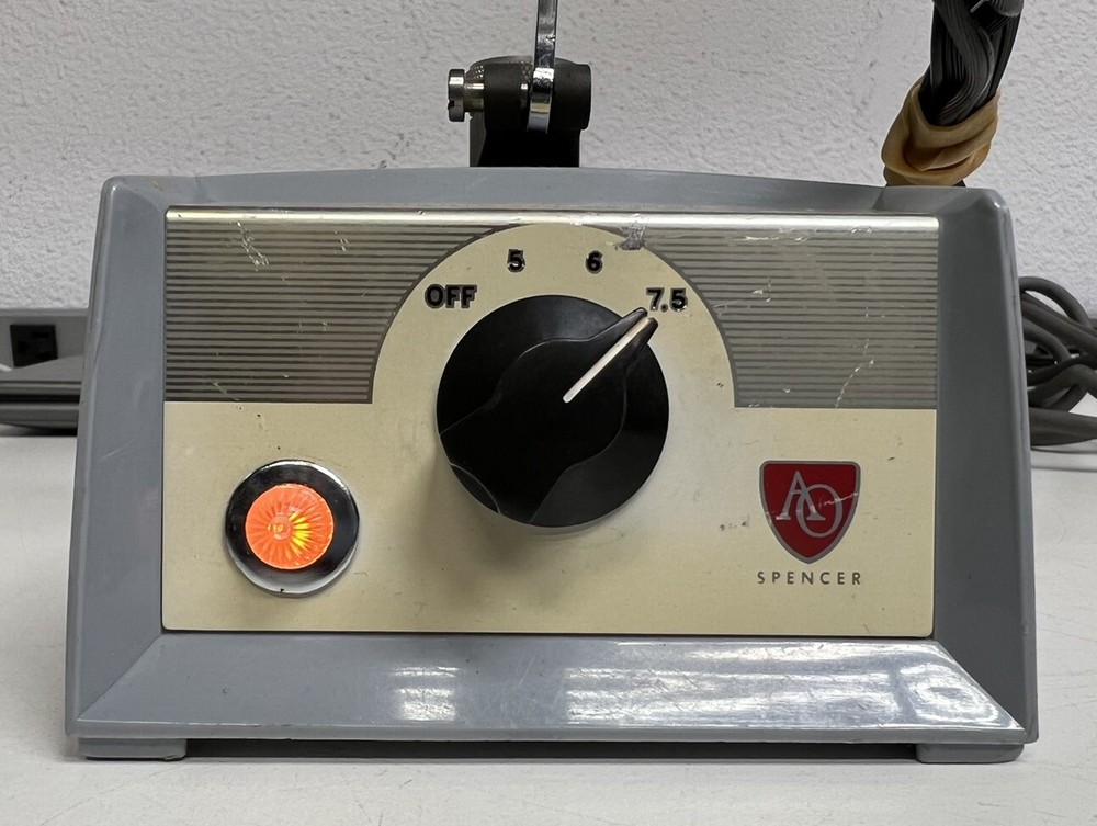 AO American Optical 651 Microscope Illuminator Variable Intensity ( Venteg )