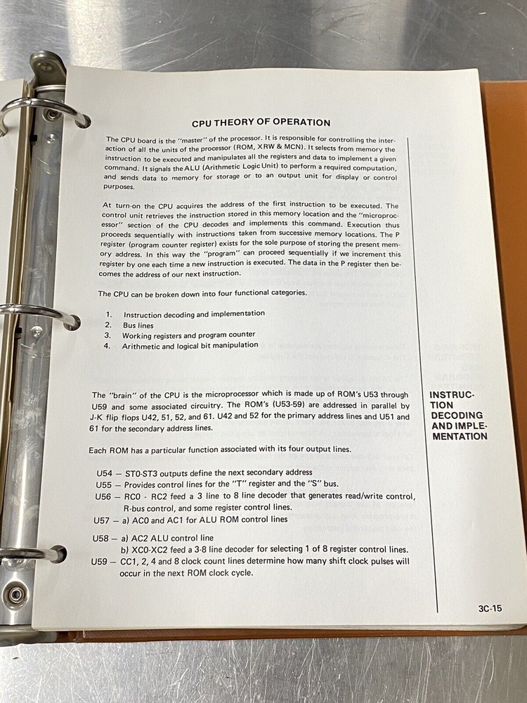 Hewlett Packard 5840A Gas Chromatograph - Users Guide / Instruction Manual