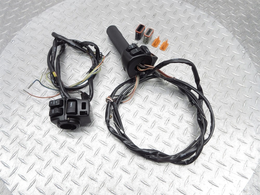 2000 Harley Davidson Road Glide FLTRI Left Right Handle Switch Throttle Control