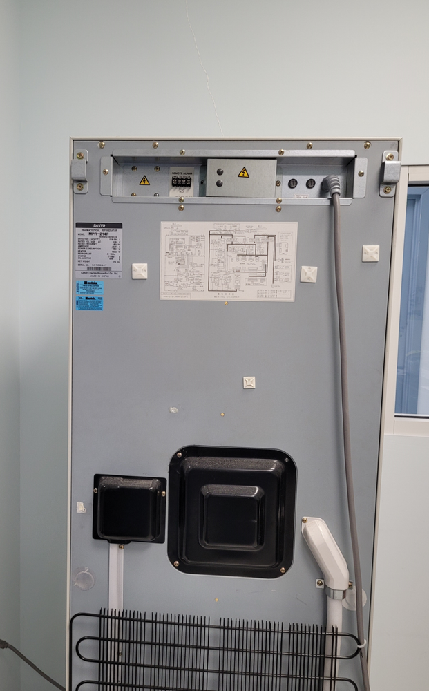 Sanyo MPR-214F Pharmaceutical Refrigerator w/ Freezer