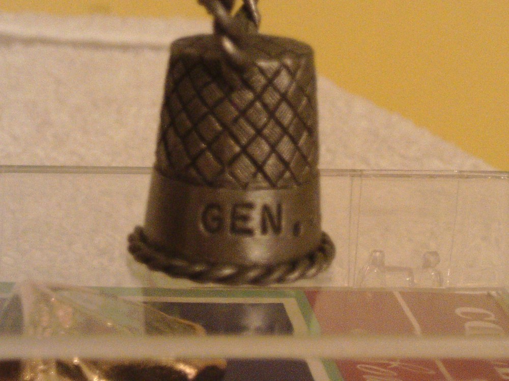 VINTAGE PEWTER GEN. JACKSON THUMBLE