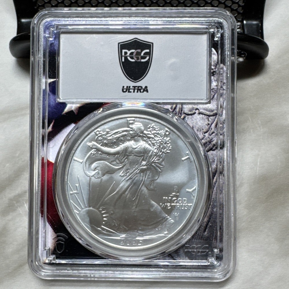 2025-(P) SILVER EAGLE WITH EAGLE PRIVY PCGS MS70 ULTRA BREAK FLAG CORE