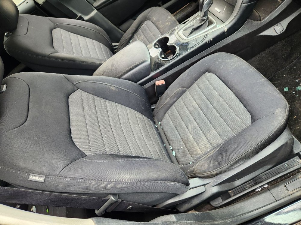 2016-2018 Ford Edge Center Dash Mounted 4.2" Display Screen
