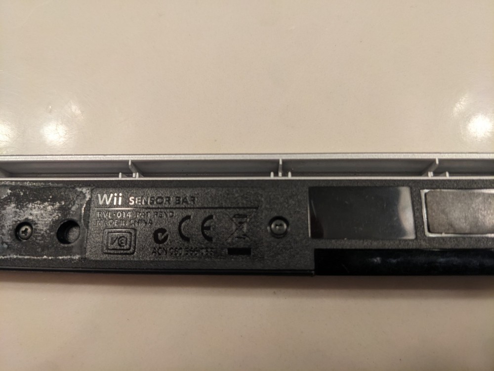 Nintendo RVL014 Original Wii Sensor Bar - Silver - UNTESTED